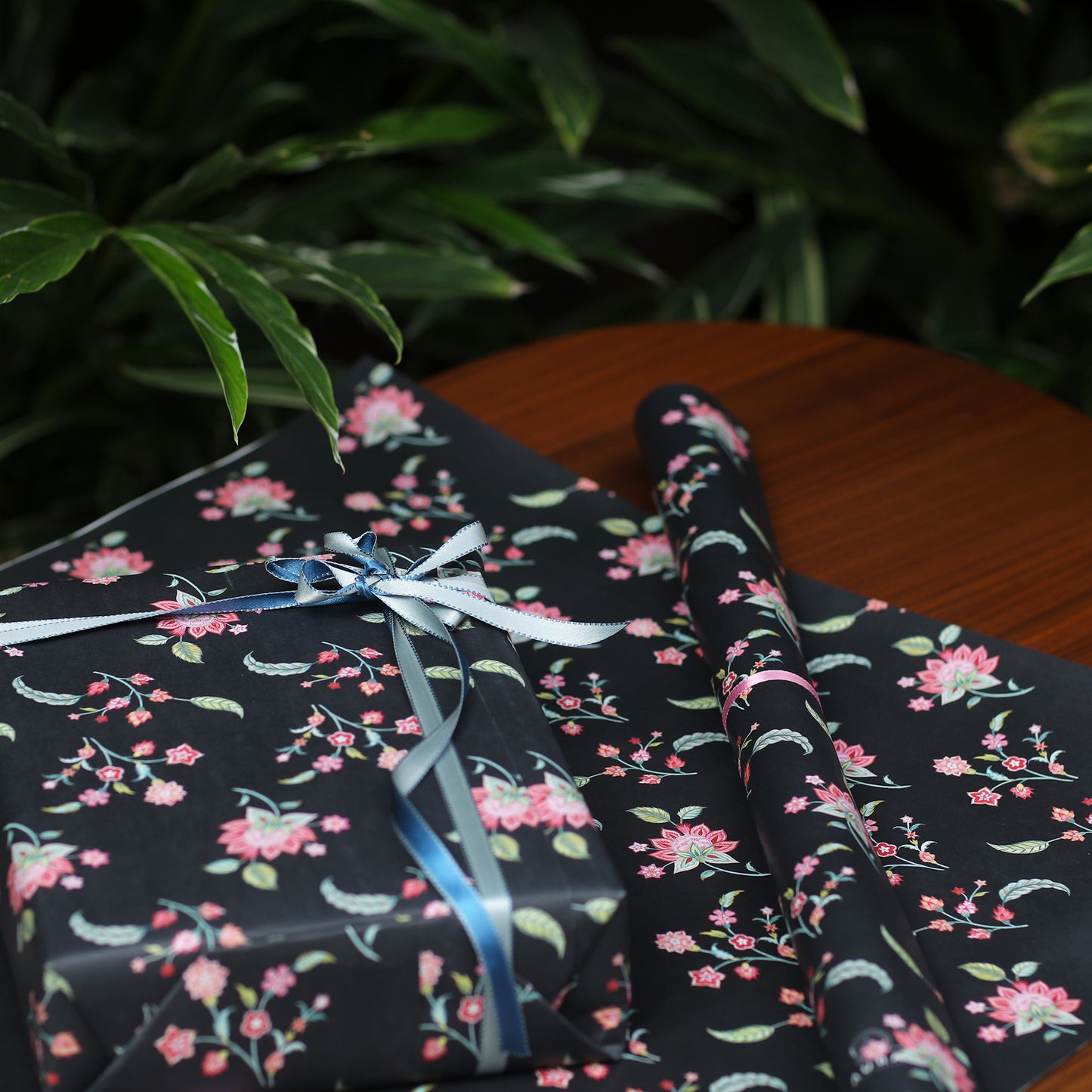 GIFT WRAPPING PAPER