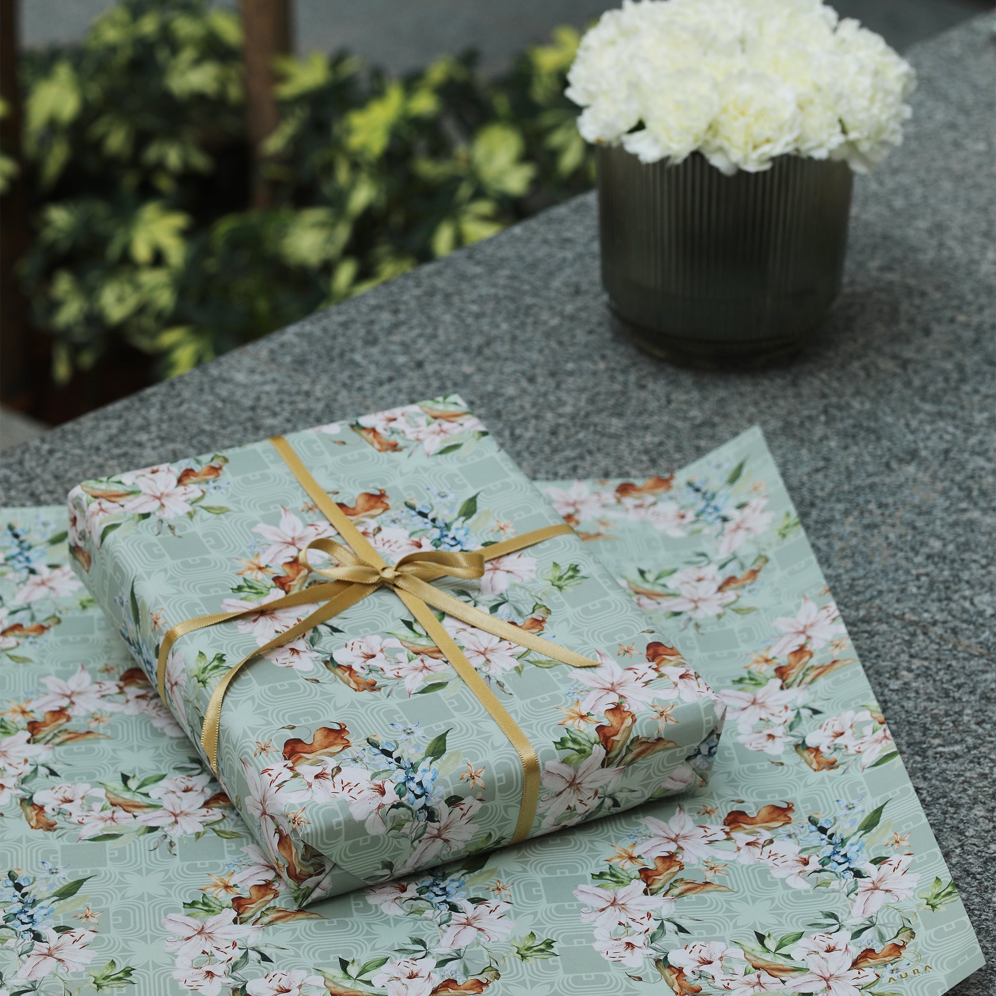 GIFT WRAPPING PAPER