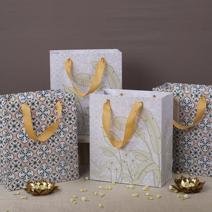 GIFT BAGS
