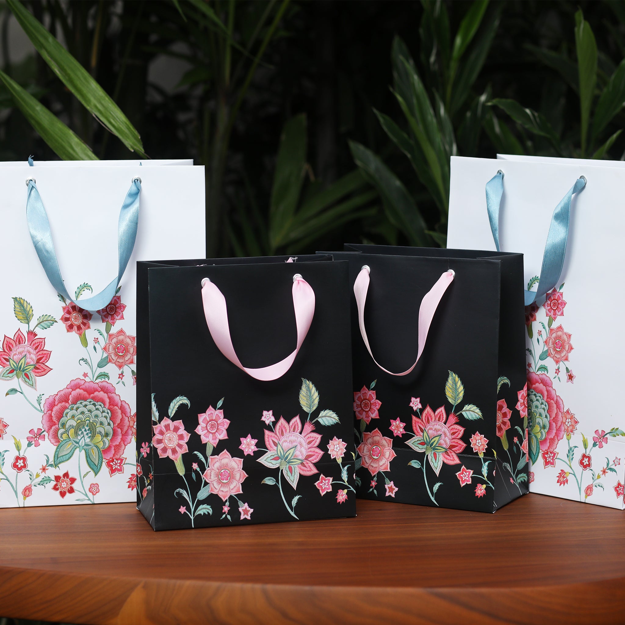 GIFT BAGS
